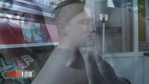 Priscilla paie avec sa bouche et sa chatte à l'épicerie photo 04