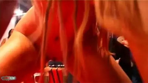 Show de Angelina au salon de Prova 2006 (part 02) photo 09