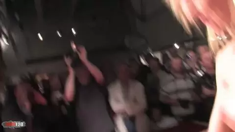 Show de Charlotte De Castille et Lady Margaux au salon de Prova 2007  photo 01