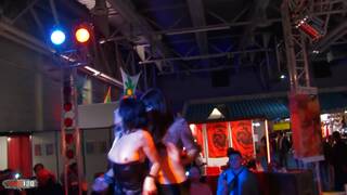 Show de allya et angie kiss au