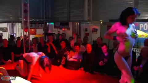 Show de Allya et Angie Kiss au salon de Prova 2008 (part 01) photo 05