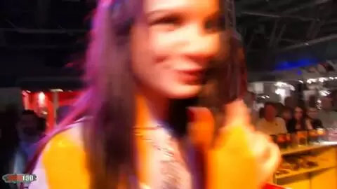 Show de Jessica Blue au salon de Prova 2008 (part 01) photo 02