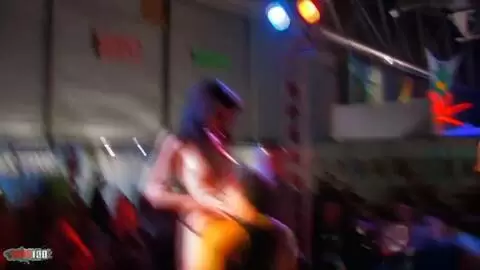 Show de Jessica Blue au salon de Prova 2008 (part 03) photo 05