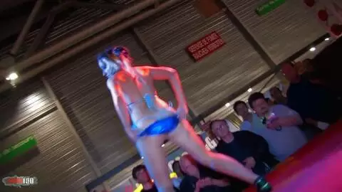 Show de Krystal au salon de Prova 2008 (part 01) photo 11