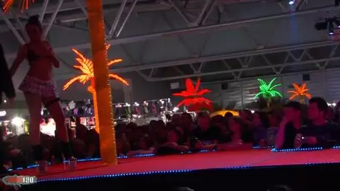 Show de Krystal au salon de Prova 2008 (part 02) photo 08