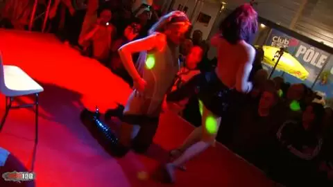 Show de Shana Spirit et Angie Kiss au salon de Prova 2008 (part 01) photo 04