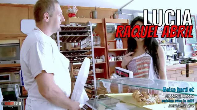 Baise hard et glissante dans la cuisine avec la milf latina Raquel Abril