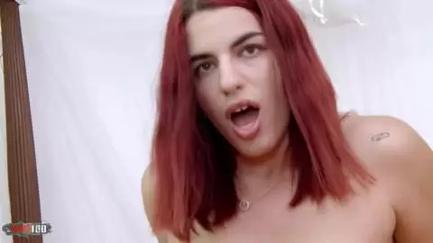 Nikao se fait plaisir sur le lit en baisant avec Rosie une belle jeune cubaine photo 09