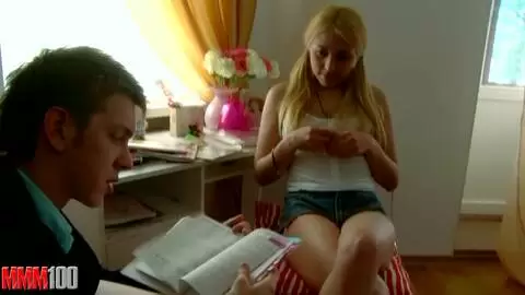 Import 100% anal : Elle se fait enculer par son prof photo 01