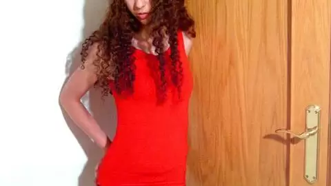 La superbe petite beurette Safia se dévoile  photo 3