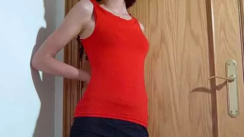 La superbe petite beurette Safia se dévoile  photo 5