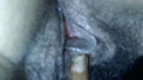 La belle beurette Sandra se dévoile sur le sofá  photo 13