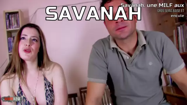 Savanah, une MILF aux gros seins ba...