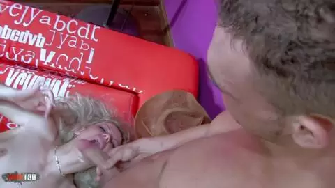 Baise anale et double pénétration pour cette salope française blonde photo 15