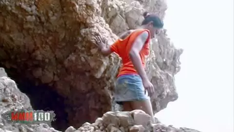 Baise interraciale à la plage avec Shania, une jolie fille ébène. photo 01