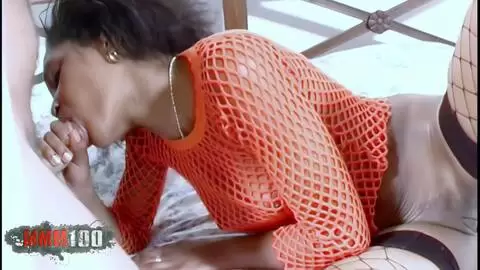 Baise anale sur le lit avec Shania une délicieuse petite black française photo 04