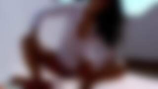 Superbe milf bien maigre shano