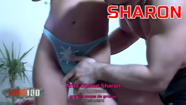 Atila défonce Sharon une belle hongroise à grands coups de grosse bite dans la chatte