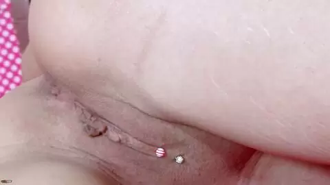 La jolie latine Sheryl Riviera se dénude dans la chambre à coucher  photo 13