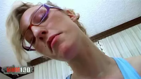 Début Sexy de Starla Candy sur Canap Torride photo 01