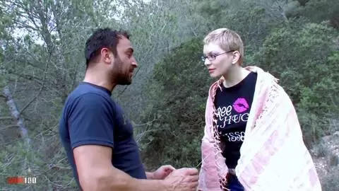 Steph Debar se fait prendre le cul en plein air par Jorge Fernandez photo 01