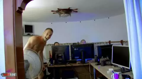 Double pénétration et Défonce anale pour la poupée russe Teena Lipoldino photo 16