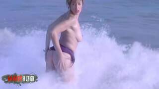 La superbe femme mÃ»re blond...