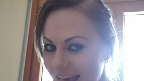 Photos perso en selfie de la brune Tina Kay  photo 10