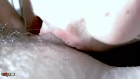 Jeunes amatrices étudiantes se gouinent photo 15