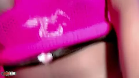 Incroyable black aux gros seins Tyra Lewis en tenue de résille se déshabillant photo 12