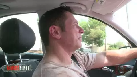 Savannah Stern, superbe brune à gros seins se fait baiser au bureau photo 01