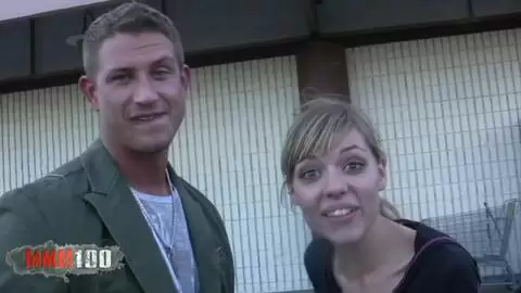 Nicole Ray et Bill Bailey : Blonde Sexy Prend une Grosse Bite en Public photo 08