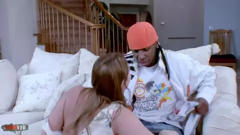 Aurora Snow, une jeune blonde prend une grosse bite noire de Jon Jon pour un creampie anal brutal interracial photo 01