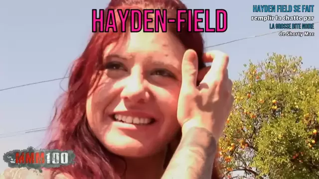 Hayden Field se fait remplir la cha...