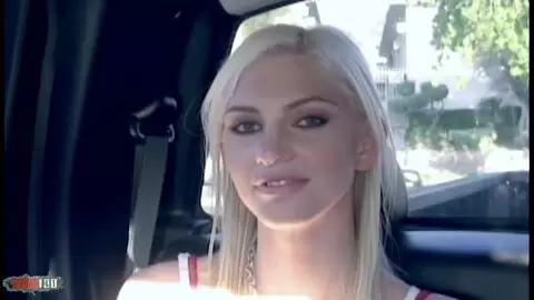 Brianna Rain et Christine Alexis Double Team Sascha Avec Finition Creampie Massive photo 1