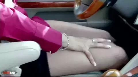 Claudia Valentine encaisse une BBC en anal et une jouissance sur les seins photo 1