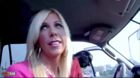 Baise Interraciale avec Misty Vonage une spectaculaire MILF blonde à énormes seins  photo 03