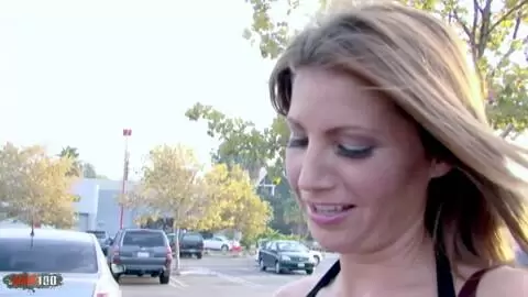 Dane Cross d&eacute;fonce la chatte &eacute;troite et m&ucirc;re de Sky Rodgers photo 02