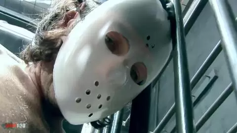 Trio BDSM Anal dans un Cachot avec la Blonde Maigre Rittea et la Brune Patricia Parisch photo 05