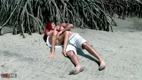 Marcia se fait baiser la chatte par Alain Deloin et se fait manger avant de jouir photo 05