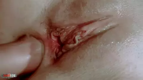 Trio médiéval dans une cabine rustique : la serveuse brune Lilly Ramon double pénétration par Joe Monti et Lauro Giotto photo 06