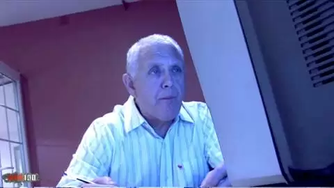 Tony James et Philippe Soine offrent à Roxanne une baise anale hardcore photo 14