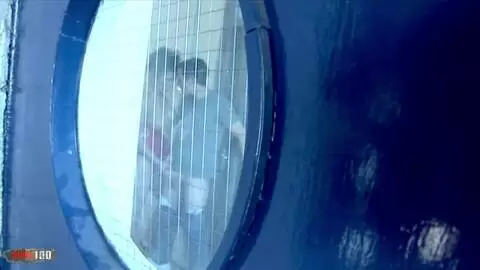 Les gros seins de Claudia rebondissent dans un trio anal photo 02