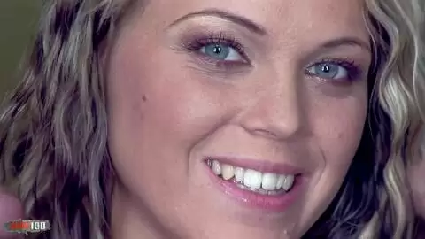 Trio sauvage avec la blonde aux gros seins Trisha Rill : FMM hardcore avec Bob Terminator et Pascal Saint James ! photo 16