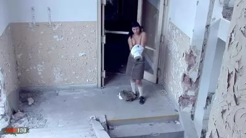 Brune Salope Renata Prend du Sperme en Bouche et Anal en Extérieur photo 02