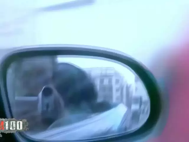 La magnifique blonde Val pose  photo 4