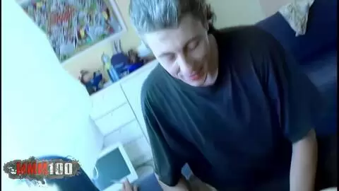 1 mec défonce le cul d'une chaudasse en manque de bite photo 01