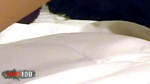 Jeune amatrice se dévoile intégralement  photo 12