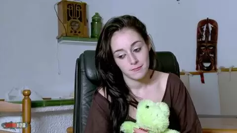 Video de l'interview sexy avec Vania Flores  photo 04