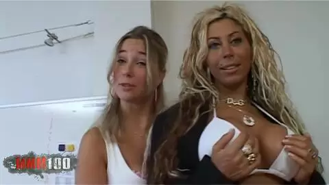 Baise avec Venus une bomba latina au corps de rêve qui adore la bite photo 02